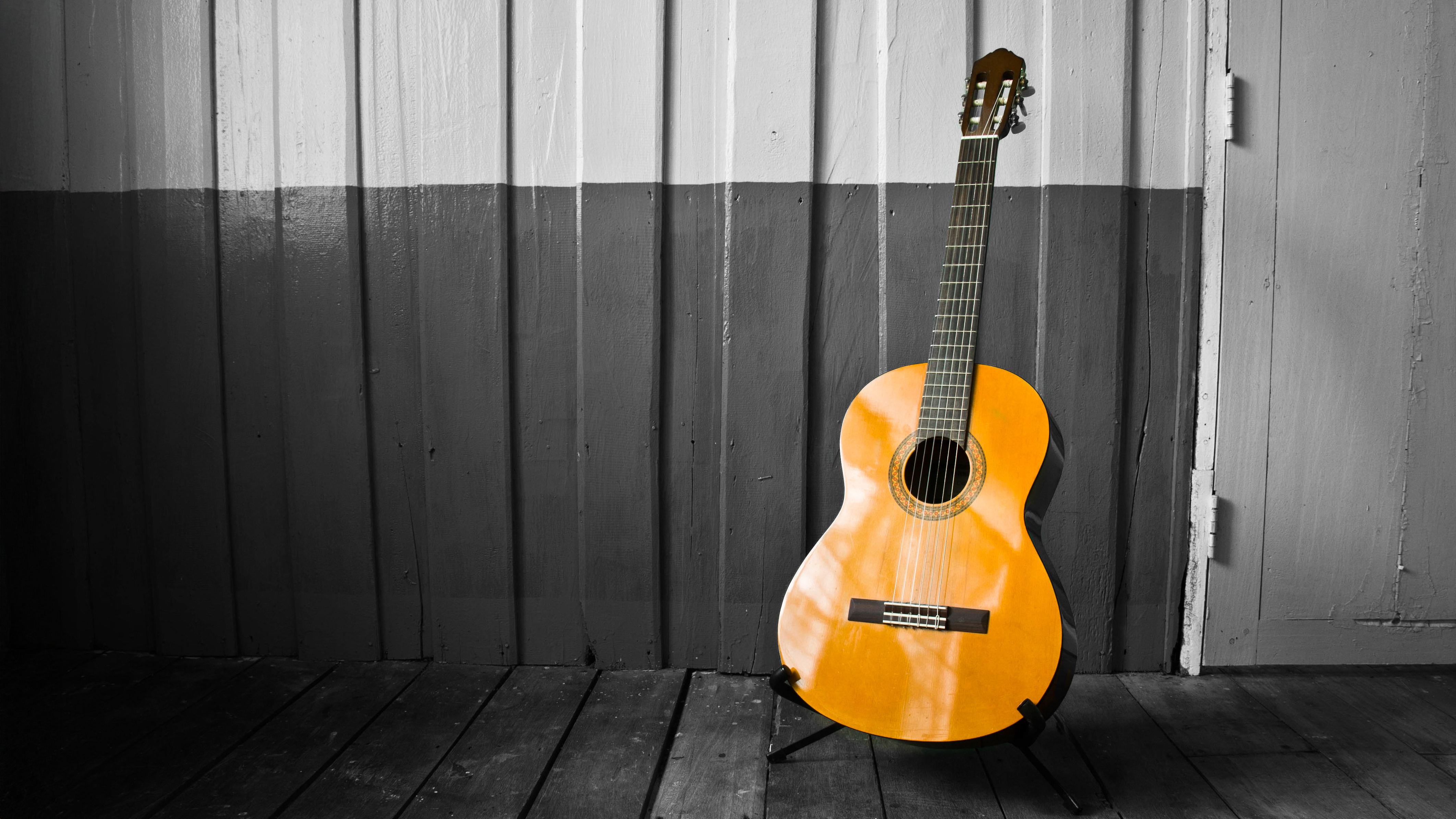 Featured Guitars